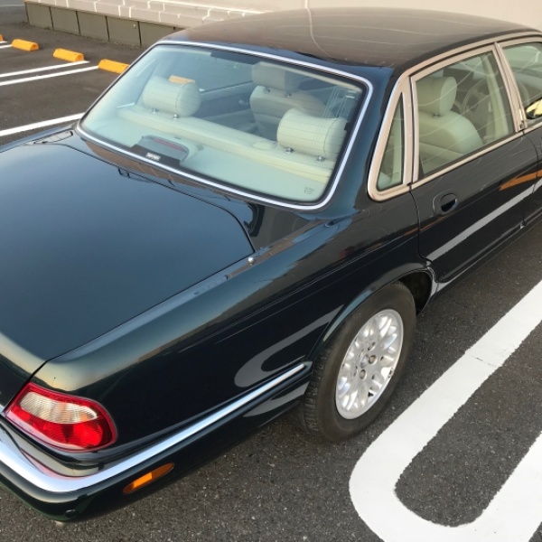 ジャガー XJ 3.2 D車 右H 直6Eg 乗り出し価格諸費用込 中古車情報 株式会社新整 http://www.jp-shinsei.com